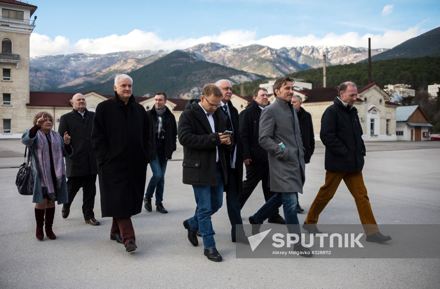 German delegation visits Crimea