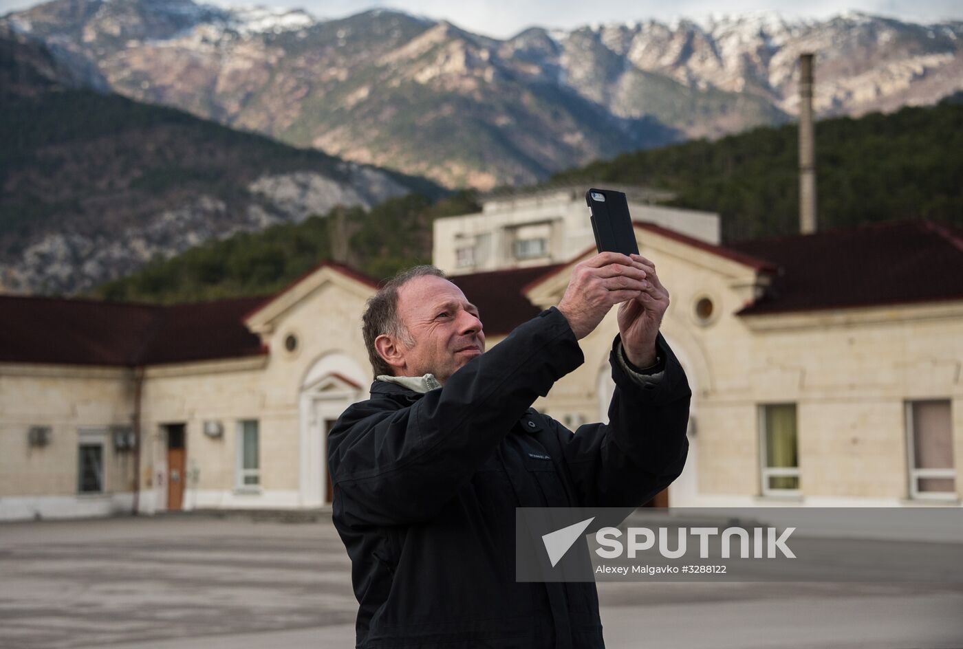 German delegation visits Crimea