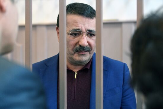 Court examines investigators' request on arresting former Dagestan Prime Minister and his deputies