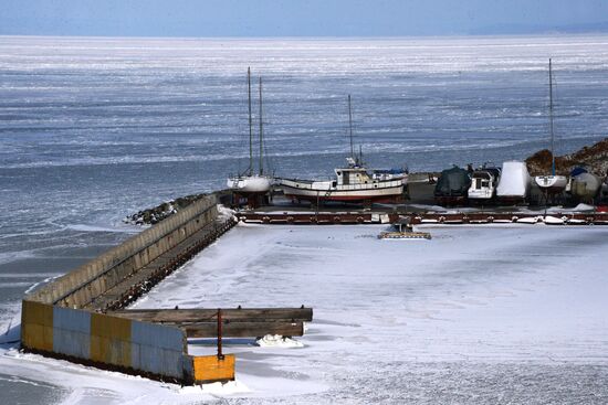 Ice conditions in Vladivostok waters