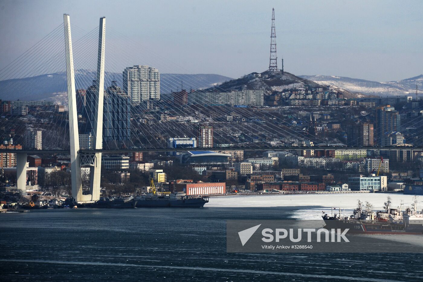Ice conditions in Vladivostok waters