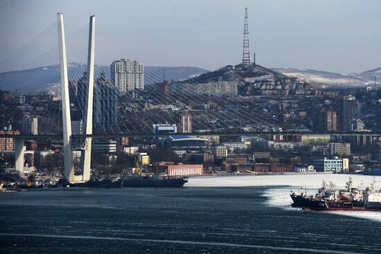 Ice conditions in Vladivostok waters