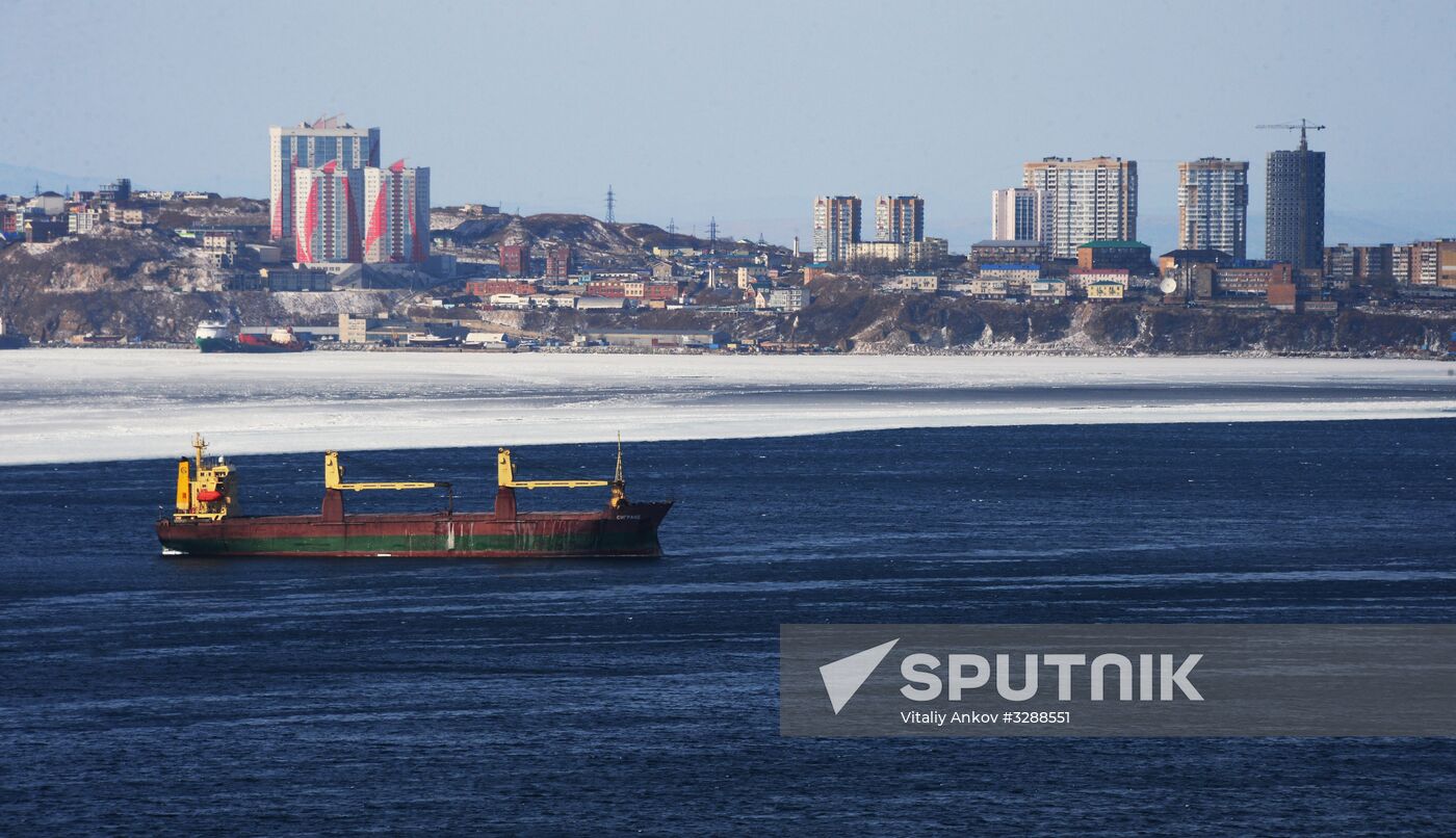 Ice conditions in Vladivostok waters