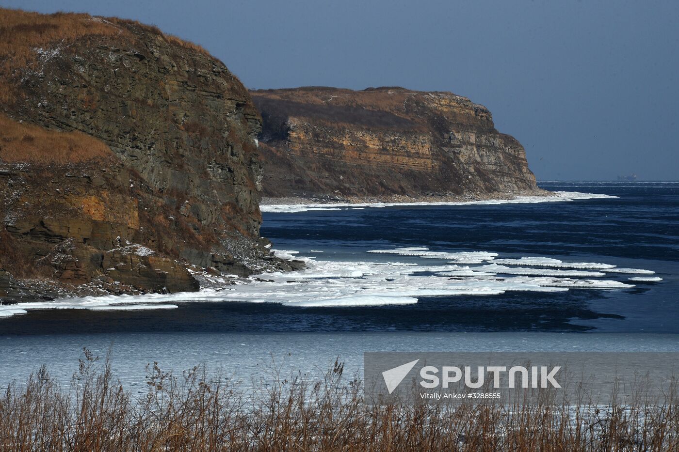 Ice conditions in Vladivostok waters