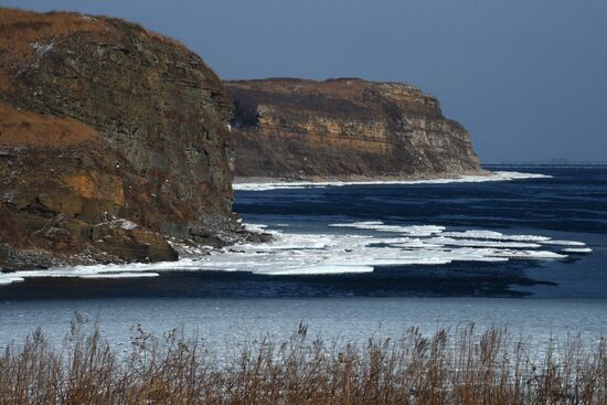 Ice conditions in Vladivostok waters