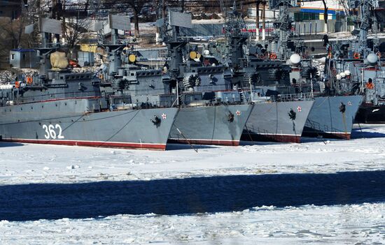 Ice conditions in Vladivostok waters