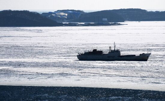 Ice conditions in Vladivostok waters