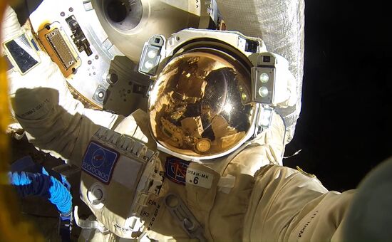 Roskosmos unveils first photos of cosmonauts Misurkin and Shkaplerov's record spacewalk