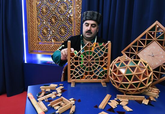 Opening of exhibition to mark 25th anniversary of diplomatic relations between Russia and Azerbaijan
