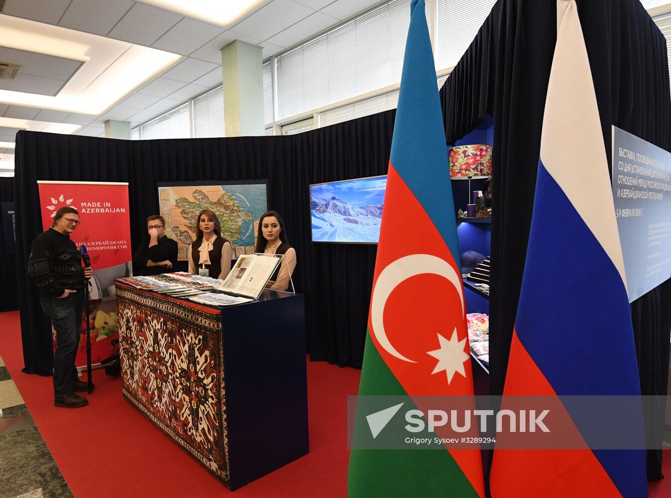Opening of exhibition to mark 25th anniversary of diplomatic relations between Russia and Azerbaijan
