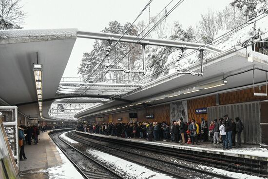 Snowfall in Paris