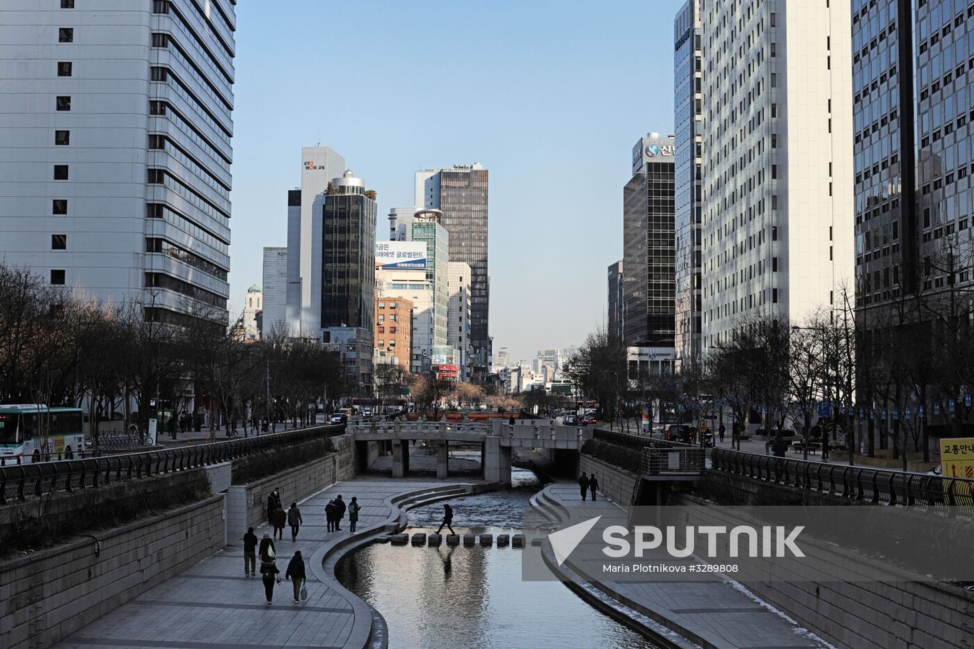 Cities of the world. Seoul