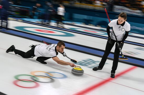 2018 Winter Olympics. Curling. Mixed doubles. US vs. Russia