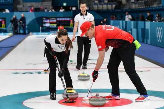 2018 Winter Olympics. Curling. Mixed Doubles. US vs Russia