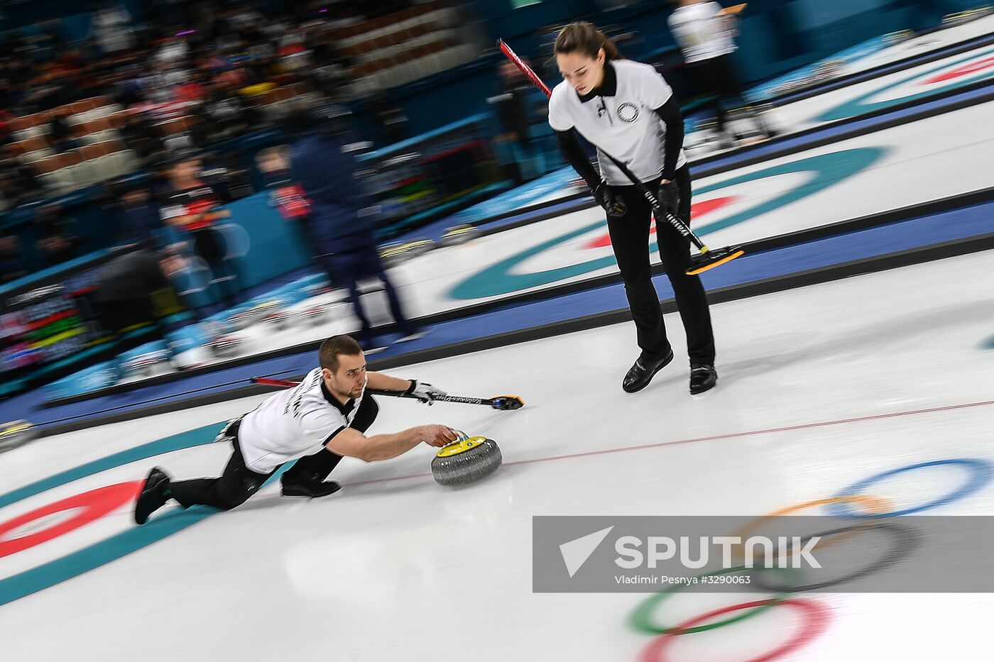 2018 Winter Olympics. Curling. Mixed doubles. US vs. Russia