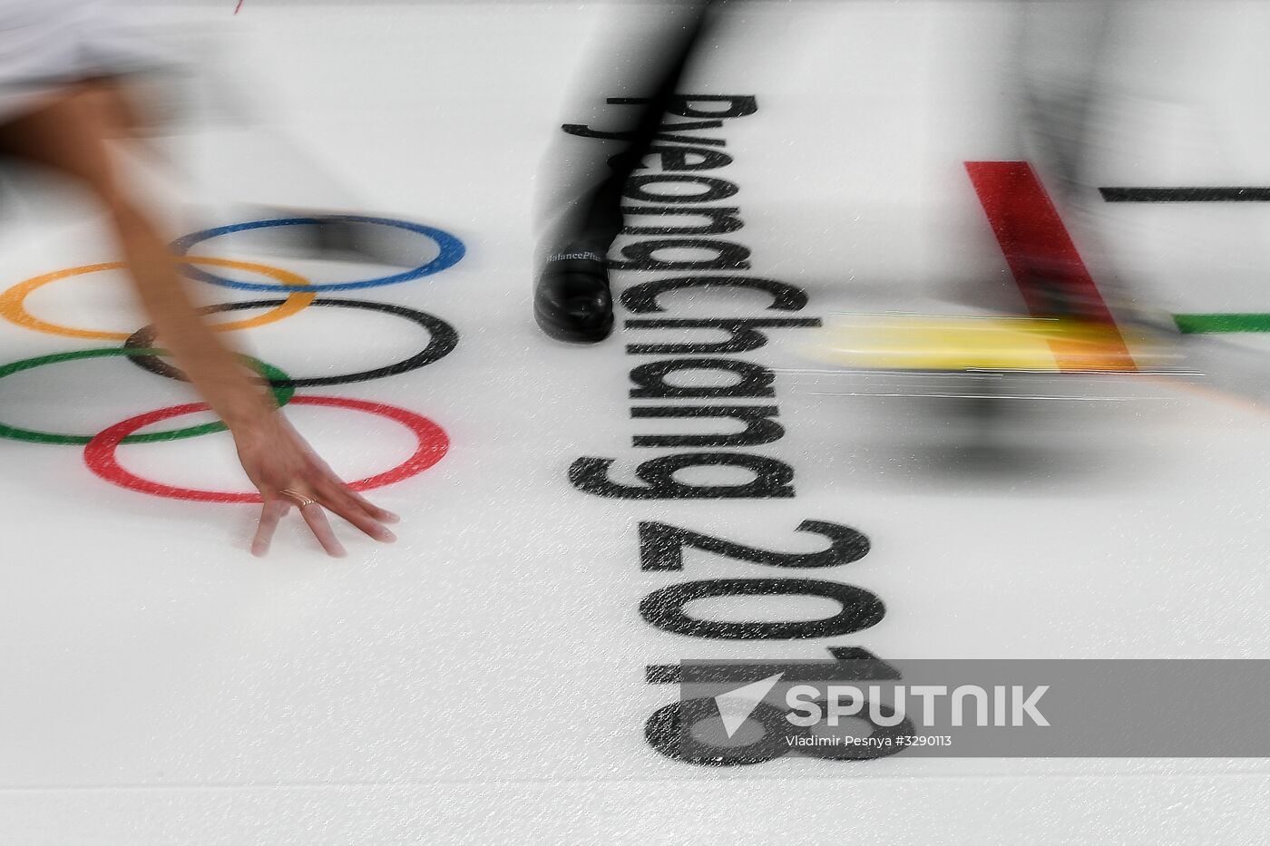 2018 Winter Olympics. Curling. Mixed doubles. US vs. Russia