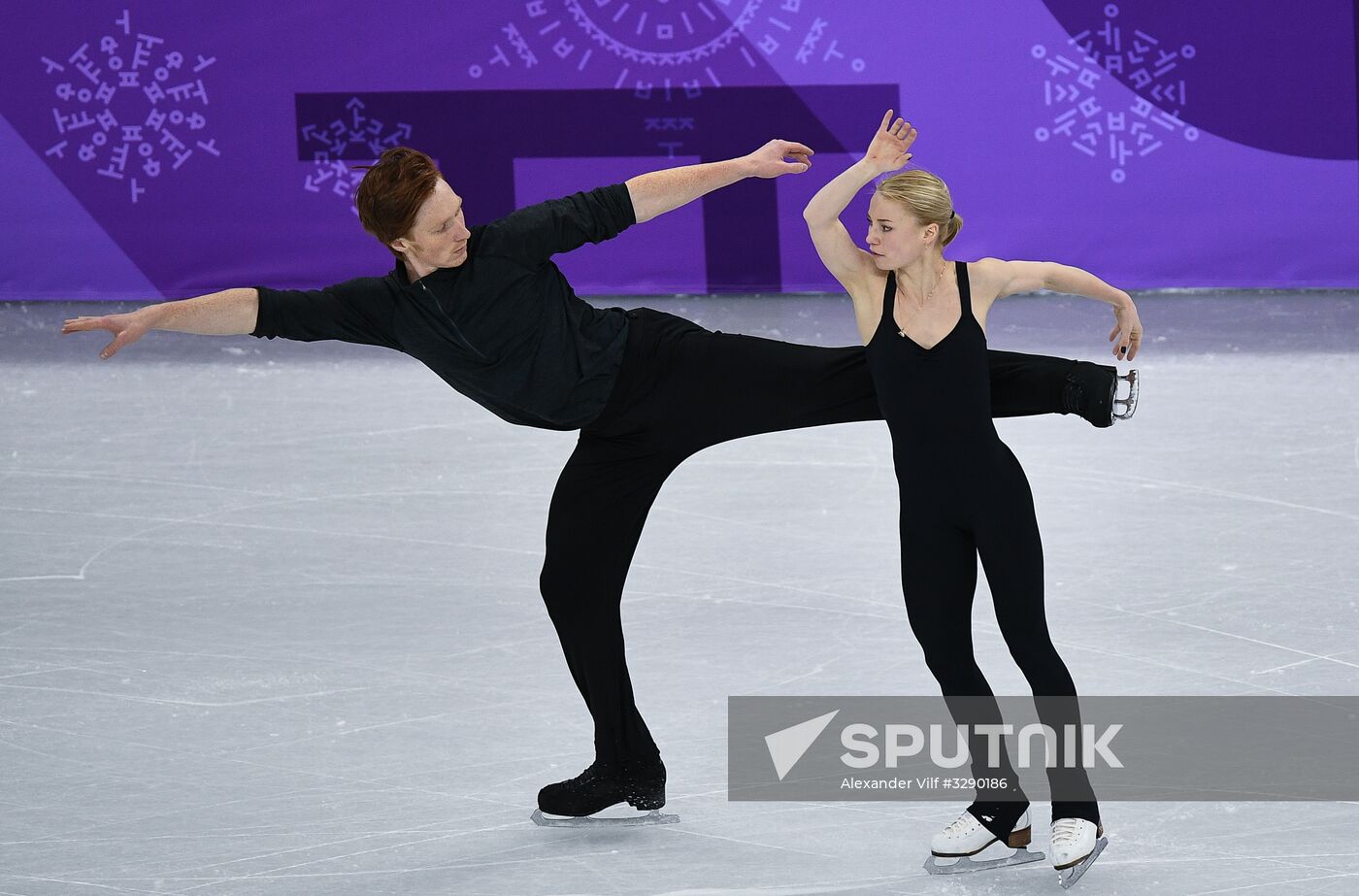 2018 Winter Olympics. Figure skating. Pairs. Training sessions