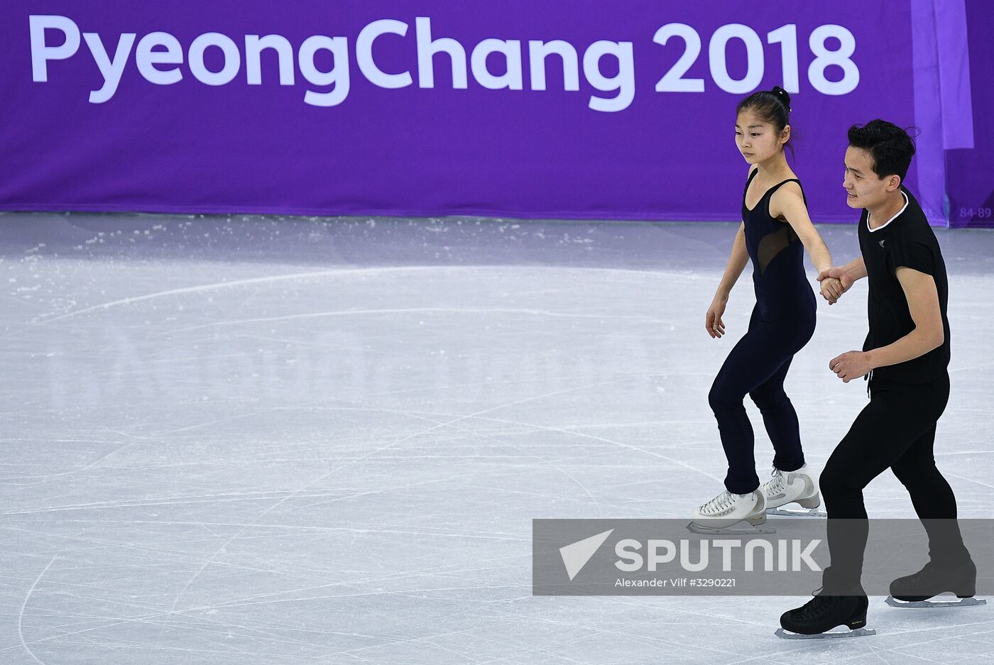 2018 Winter Olympics. Figure skating. Pairs. Training sessions
