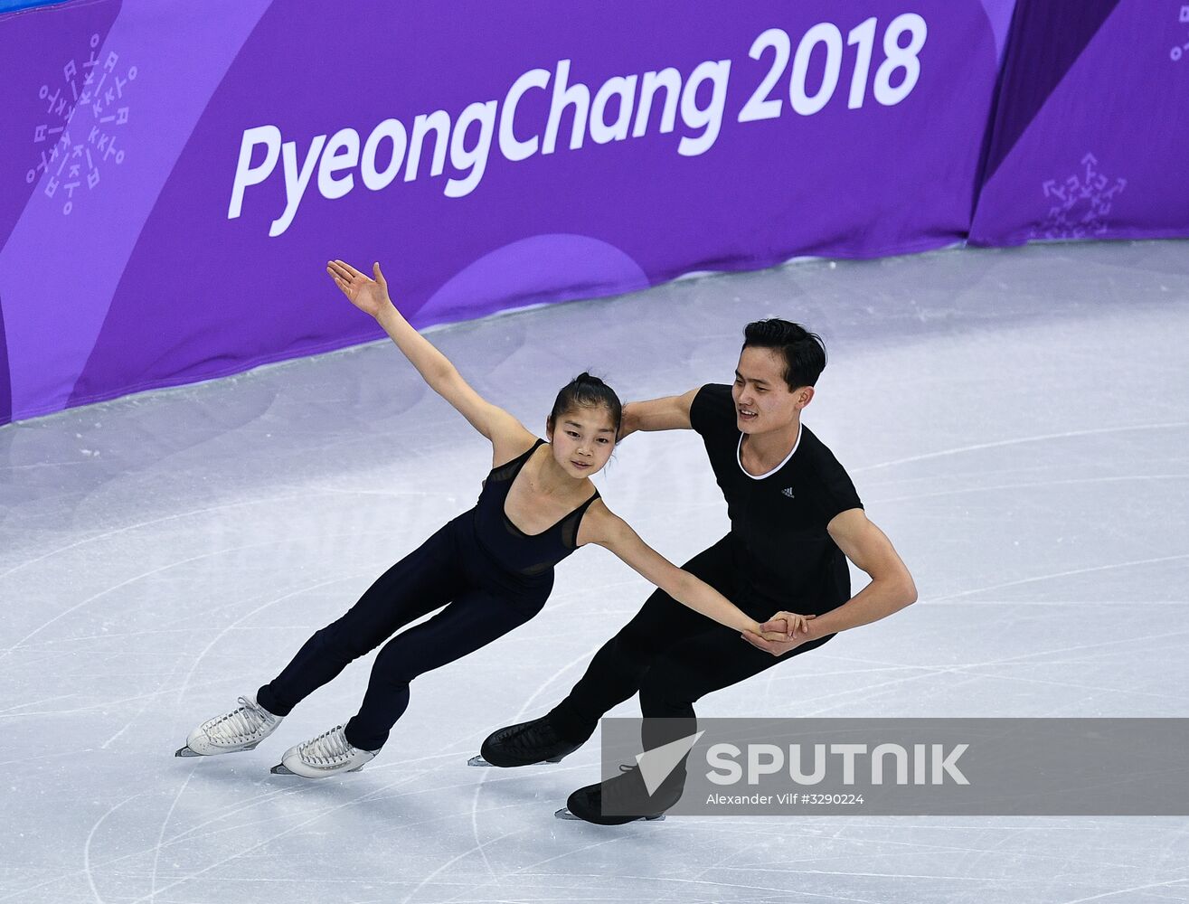 2018 Winter Olympics. Figure skating. Pairs. Training sessions