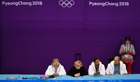 2018 Winter Olympics. Figure skating. Pairs. Training sessions