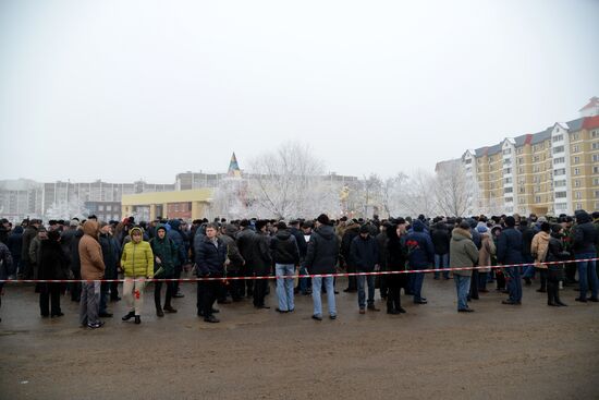 Paying last respects to Major Roman Filipov in Voronezh