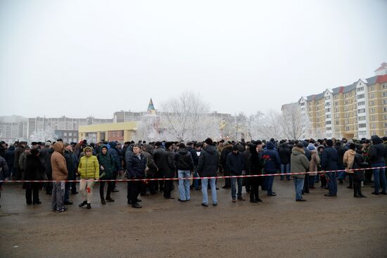 Paying last respects to Major Roman Filipov in Voronezh
