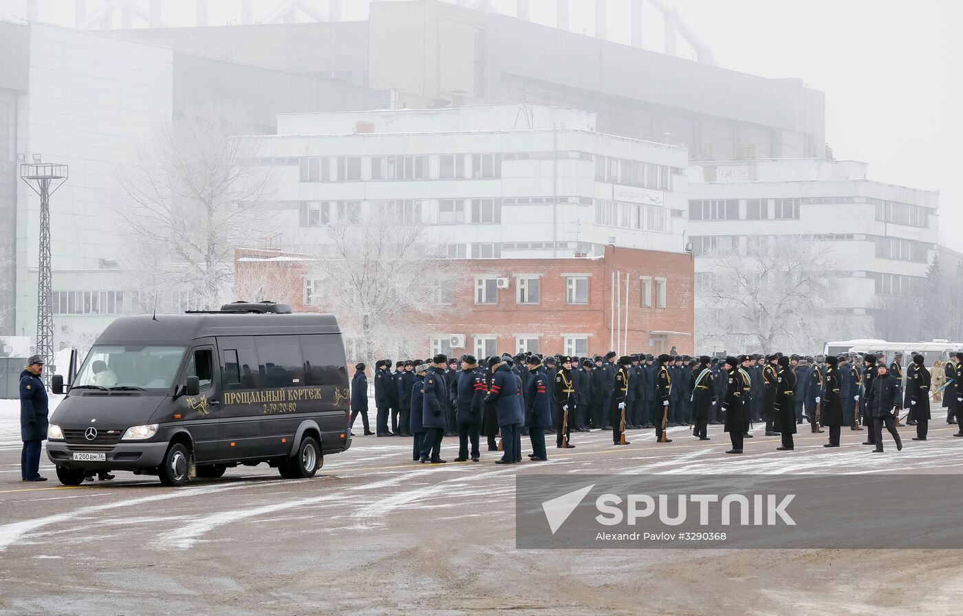 Paying last respects to pilot Roman Filipov in Voronezh