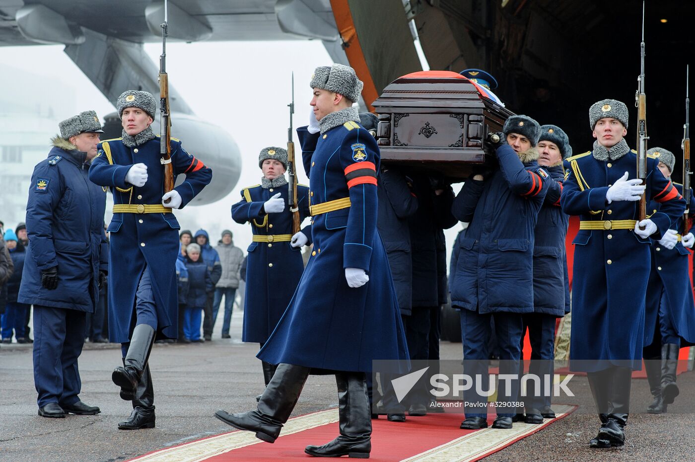 Paying last respects to pilot Roman Filipov in Voronezh