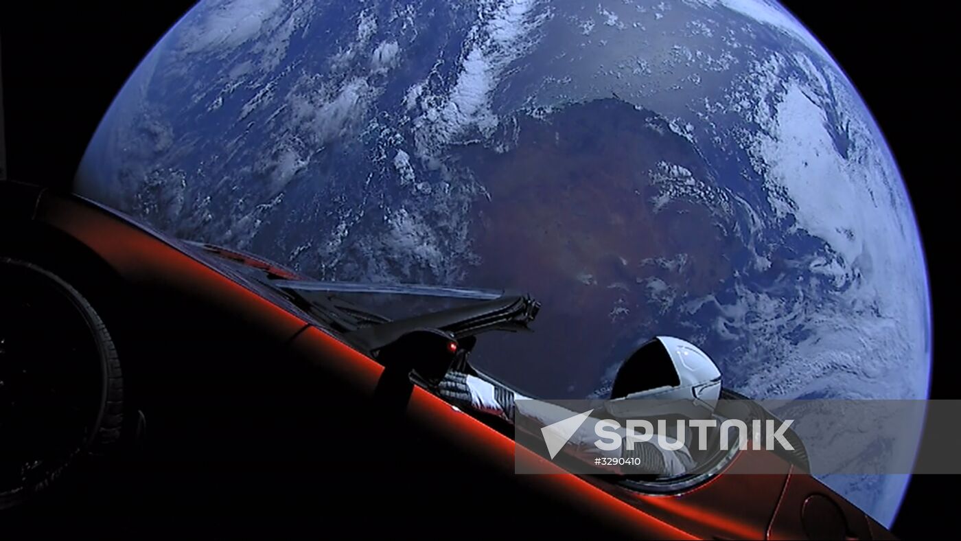 SpaceX's Falcon Heavy rocket successfully launches from Cape Canaveral