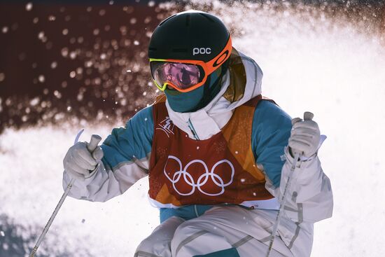 2018 Winter Olympics. Freestyle skiing. Moguls. Training sessions