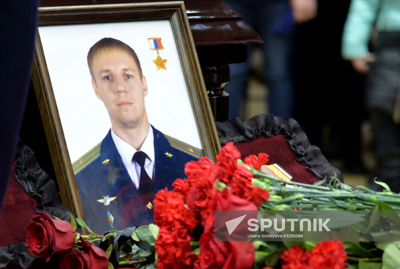Paying last respects to Major Roman Filipov in Voronezh