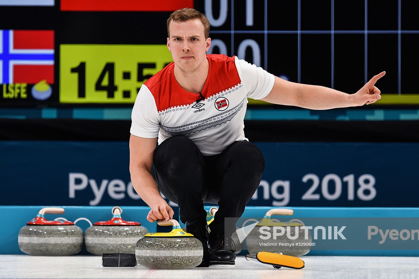 2018 Winter Olympics. Russia vs Norway. Mixed. Curling