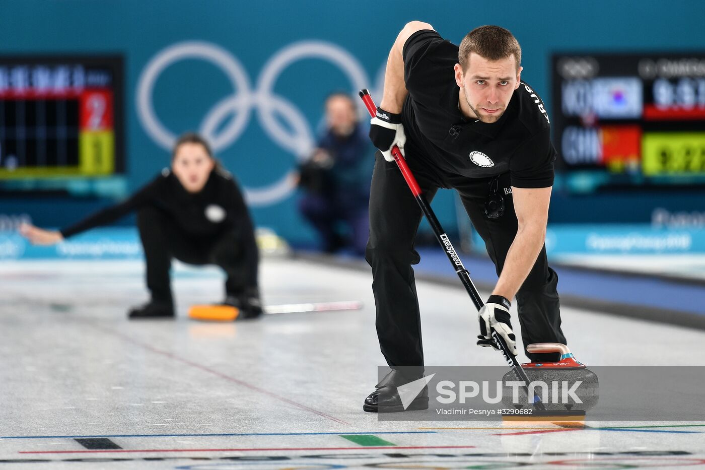 2018 Winter Olympics. Russia vs Norway. Mixed. Curling