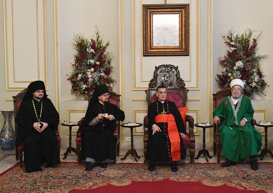 Russian interconfessional delegation visits Lebanon