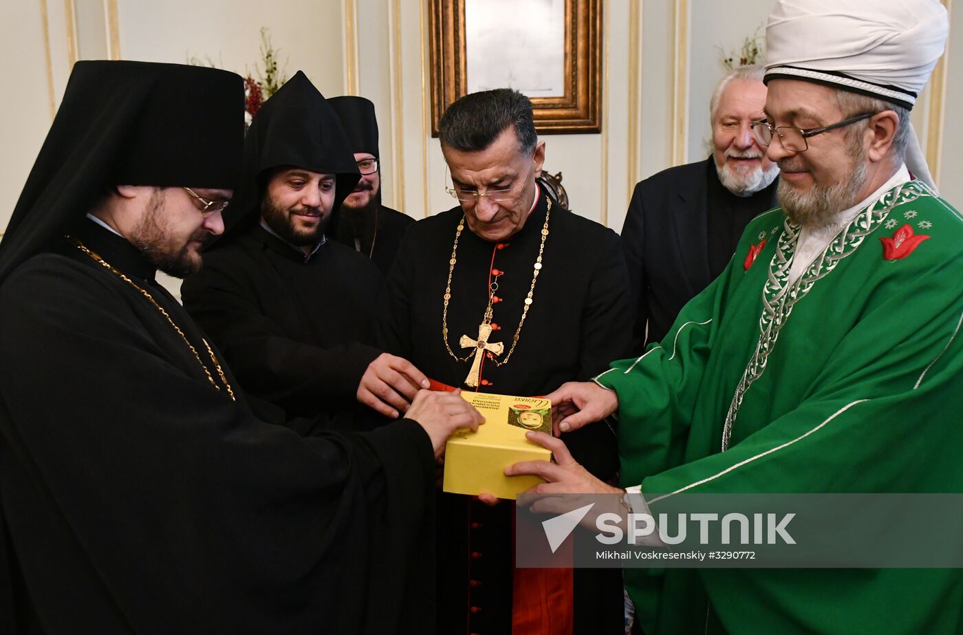 Russian interconfessional delegation visits Lebanon