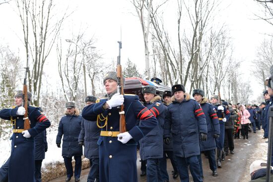 Paying last respects to Major Roman Filipov in Voronezh