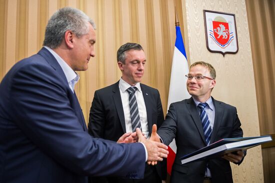 Head of Republic of Crimea Sergei Aksyonov meets with German delegation