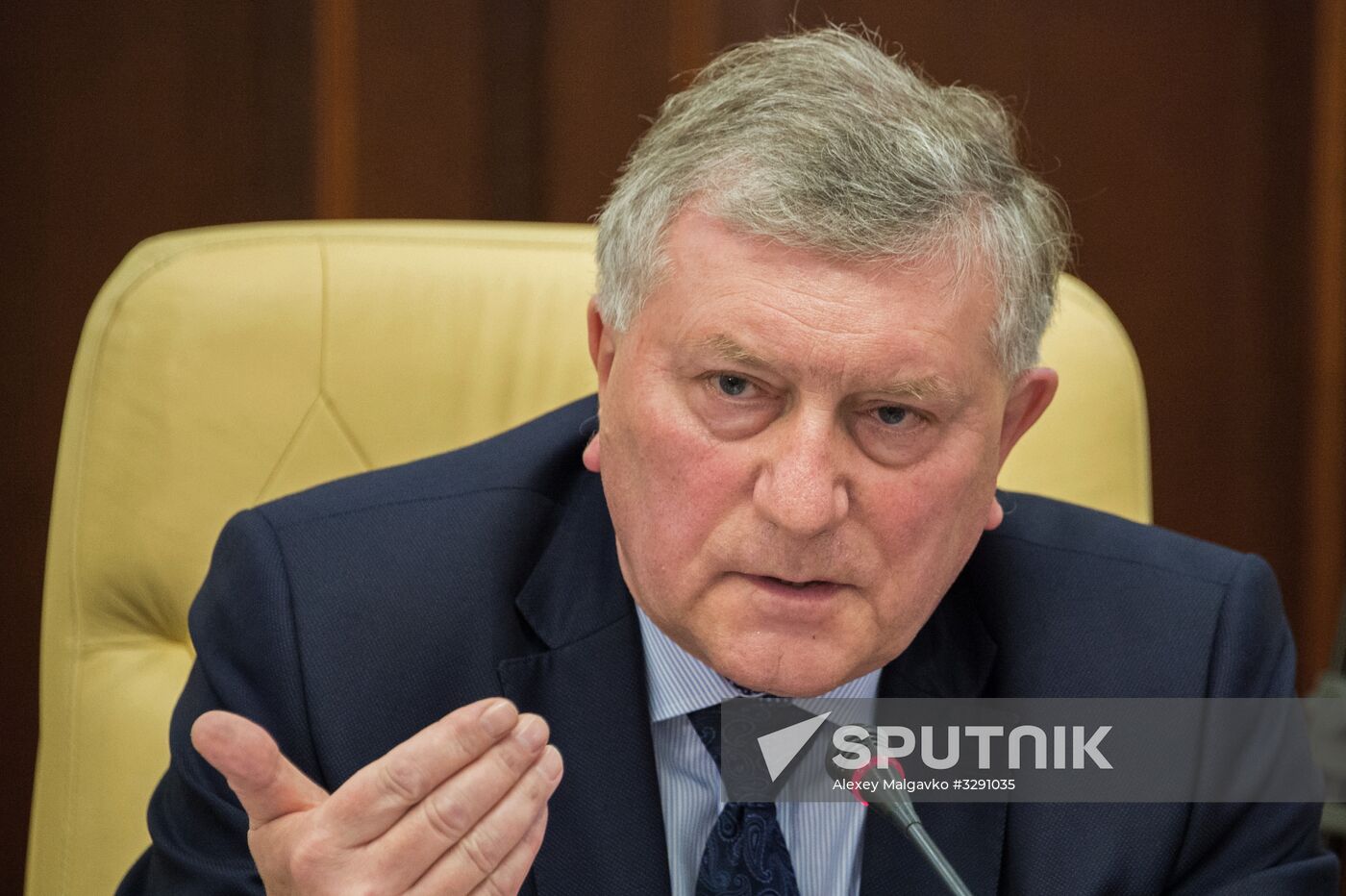 Head of Republic of Crimea Sergei Aksyonov meets with German delegation