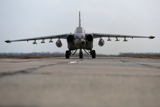 Tactical flight drill of Sukhoi Su-25 assault aircraft in Krasnodar Territory