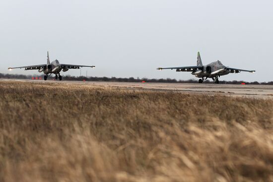 Tactical flight drill of Sukhoi Su-25 assault aircraft in Krasnodar Territory