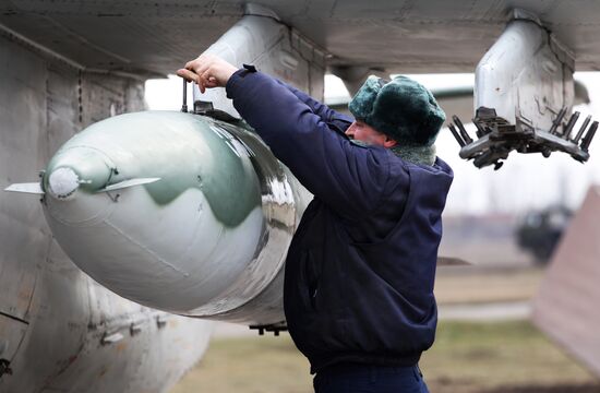 Tactical flight drill of Sukhoi Su-25 assault aircraft in Krasnodar Territory