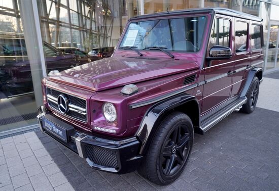 Mercedes-Benz sales office in Berlin