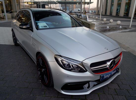 Mercedes-Benz sales office in Berlin