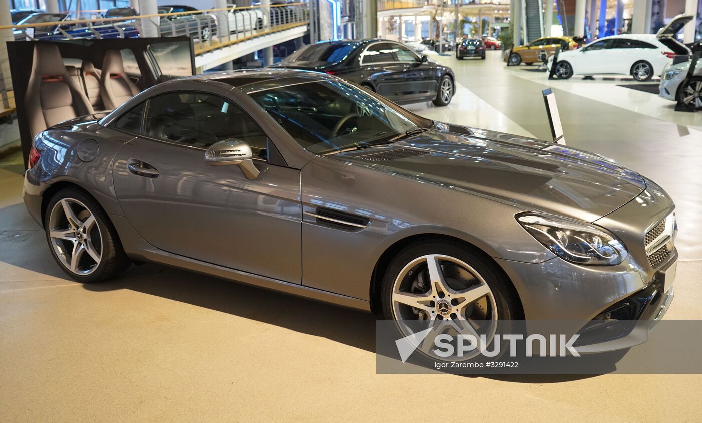 Mercedes-Benz sales office in Berlin