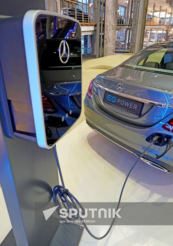 Mercedes-Benz sales office in Berlin