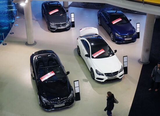 Mercedes-Benz sales office in Berlin