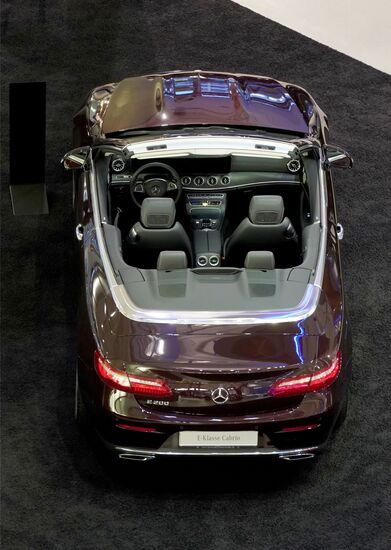 Mercedes-Benz sales office in Berlin