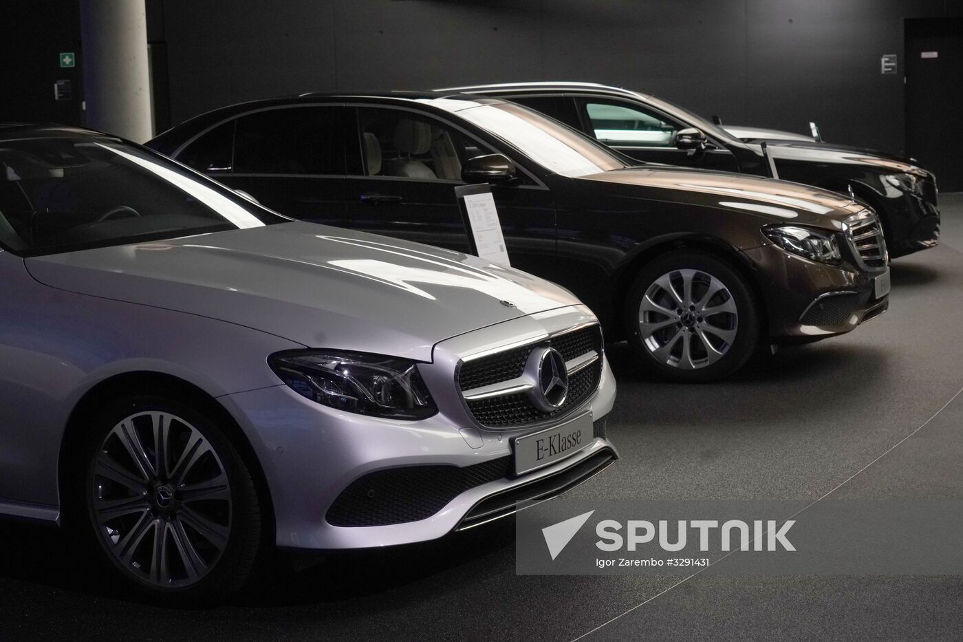 Mercedes-Benz sales office in Berlin