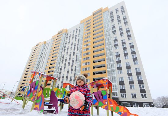 First apartment block built for Moscow's Relocation Program