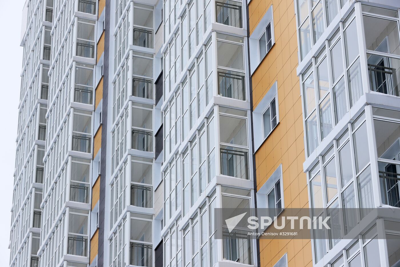 First apartment block built for Moscow's Relocation Program